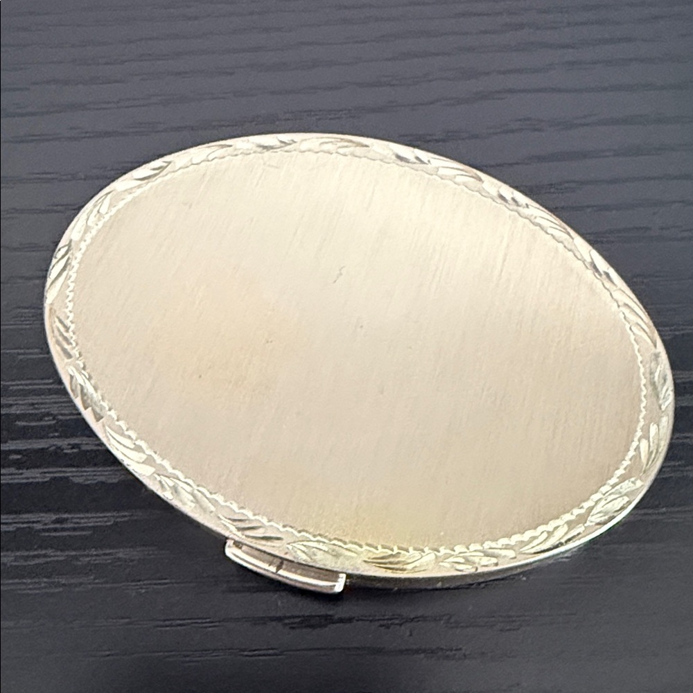 Vintage Sterling Silver Compact Case - Picture 4 of 9